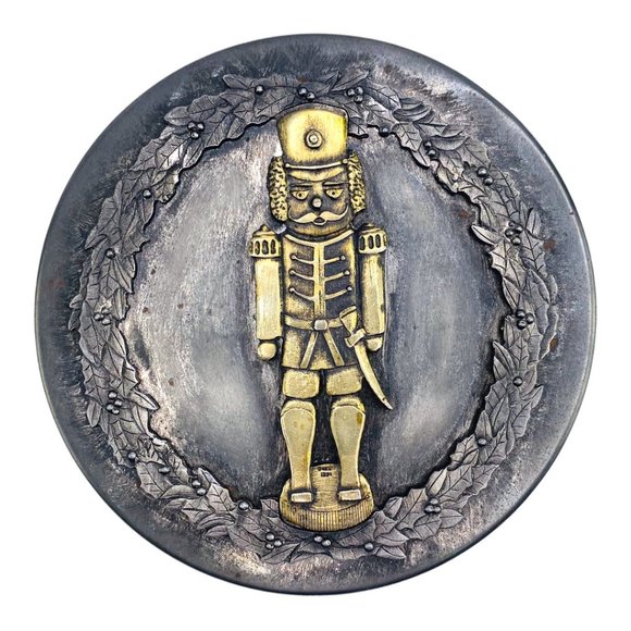 Metzke Designs 1984 Rare Vintage Pewter Container w/Nutcracker & Holly Wreath - Picture 3 of 9